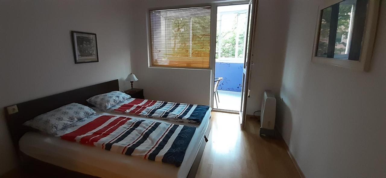 Nana'S Apartment Warna Exterior foto
