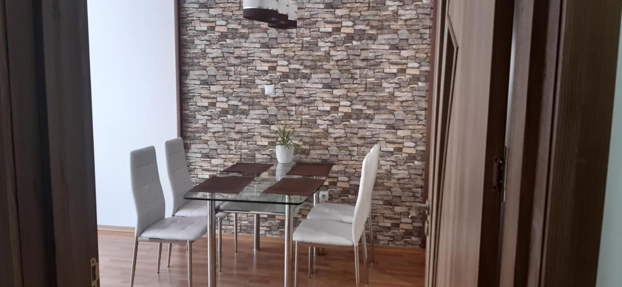 Nana'S Apartment Warna Exterior foto