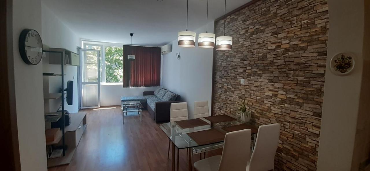 Nana'S Apartment Warna Exterior foto